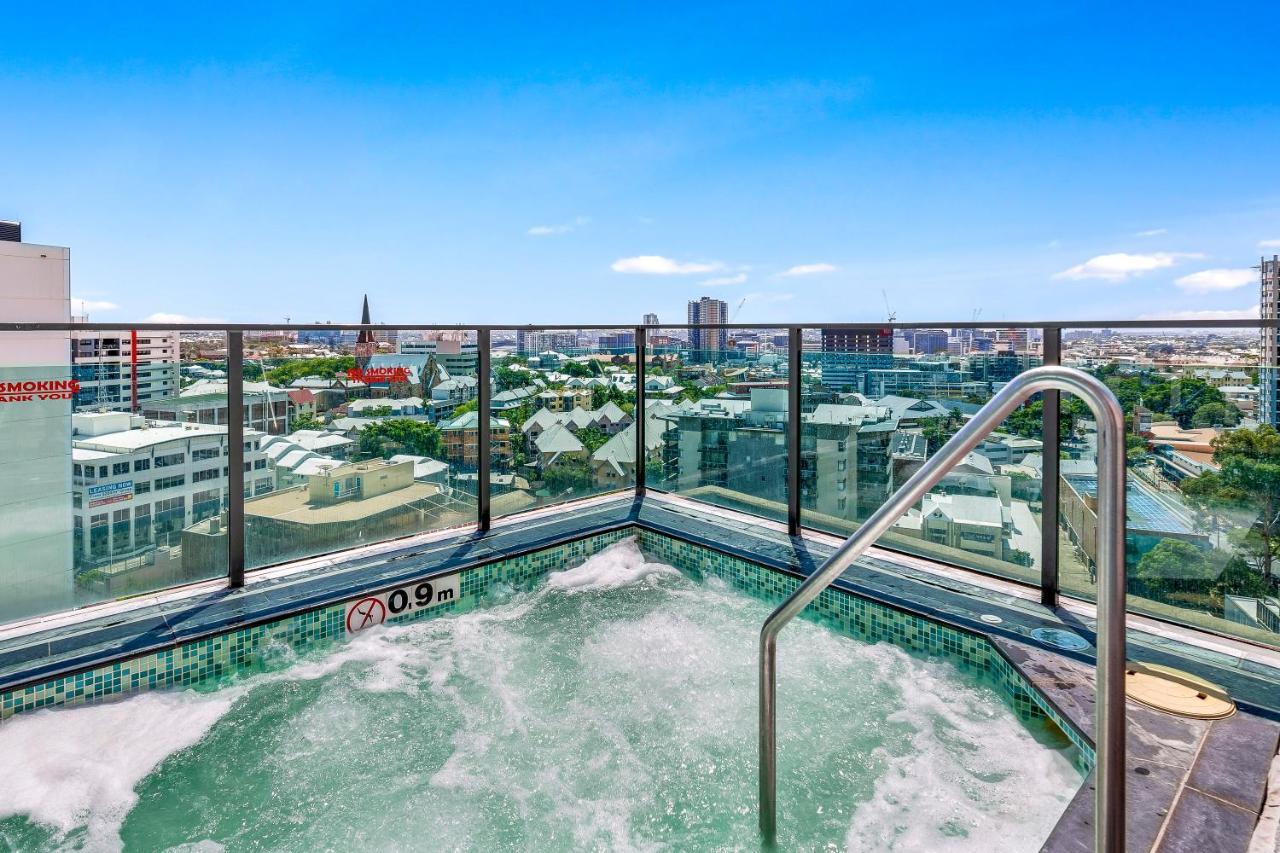 Quattro On Astor Apartments Brisbane By Restt Exterior foto